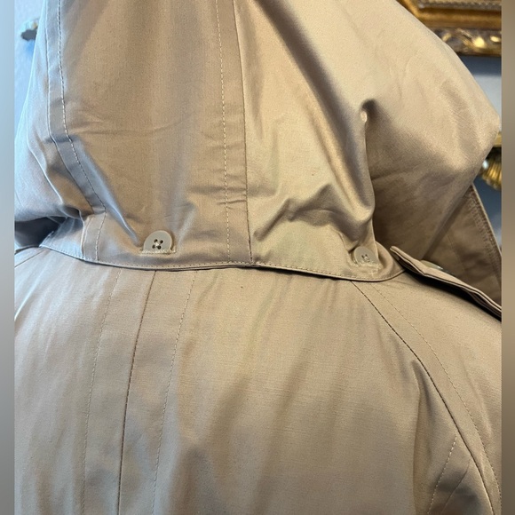 London Fog rain coat - Picture 6 of 14